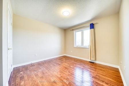 Detached Home For Lease | N8109694 - Photo 3