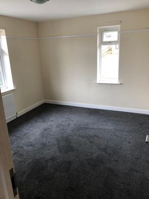16 Peterborough Avenue - Photo 1