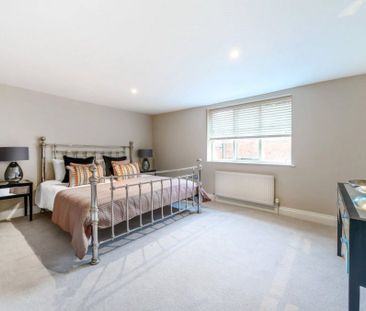 5 Bedroom House - The Hundred, Romsey - Photo 1