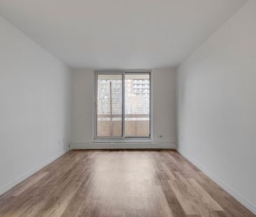 For Lease - 223 Jackson Street Unit# 1009, Hamilton, Ontario - Photo 1