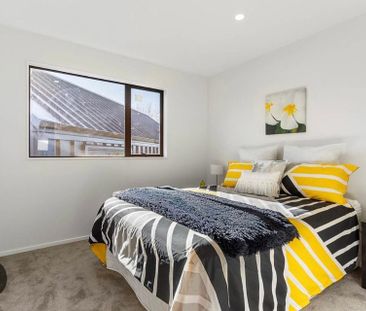 Your Secure Sanctuary: Modern 4-Bed 3-Bath Home - Photo 6