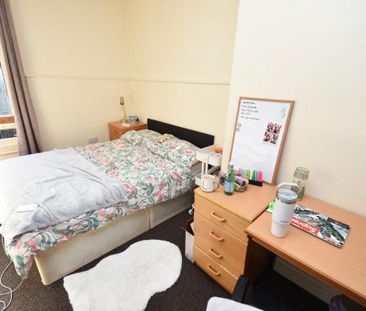 6 bedroom flat to rent - Photo 6