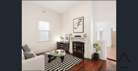 Elegant, Light-Filled Semi with Parking in Prime Inner-City Locale - Photo 3