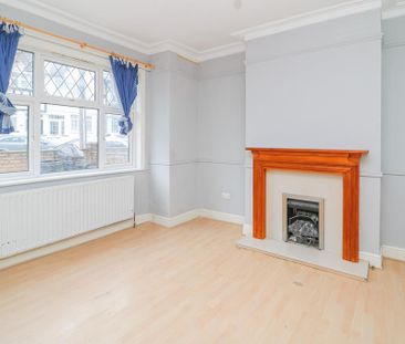 4 bedroom terraced house to rent - Photo 2
