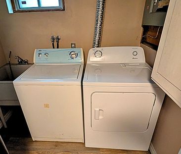 For Lease - 23 Watling Street, London East, Ontario - Photo 1