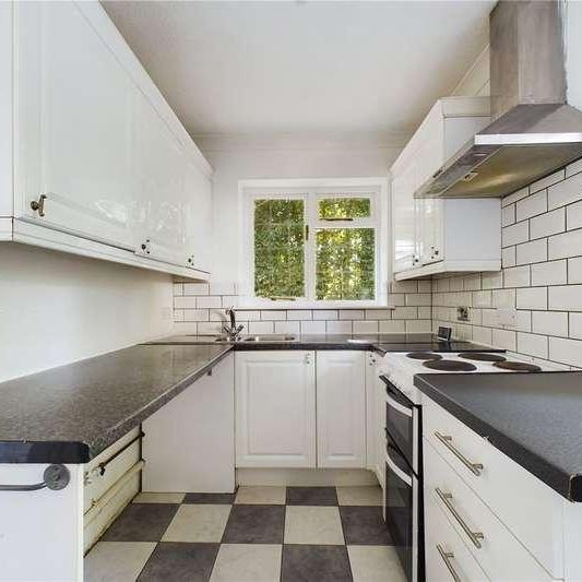 Effingham Lane, Copthorne, West Sussex, RH10 - Photo 1