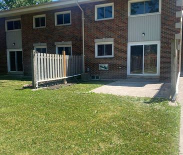 For Lease - 1730 Columbia Court Unit# 97, Windsor, Ontario - Photo 5