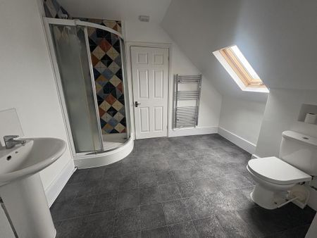 1 bedroom semi-detached house to rent - Photo 2
