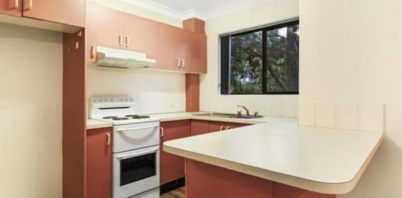 9 / 2-4 Hindmarsh Avenue, North Wollongong, NSW 2500 - Photo 2