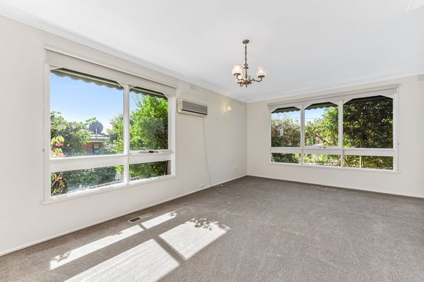 1/33 Andrews Street, Burwood - Photo 1