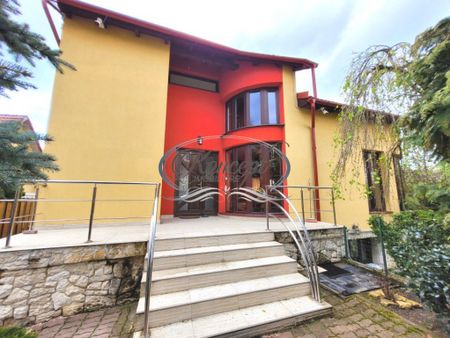 Casa individuala cu gradina generoasa in cartierul Europa - Fotografie 5