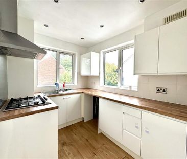 2 bedroom maisonette to rent - Photo 4