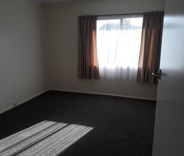 CONCORD AVENUE, MT MAUNGANUI (U2) - Photo 2