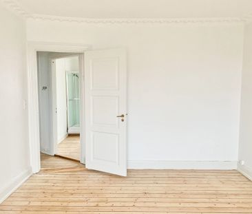 Rummelig 2 værelses lejlighed i vestbyen - Foto 6