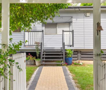 3 BEDROOM RENOVATED COTTAGE CONTACT JULIE SYKES 0438 050 110 - Photo 3