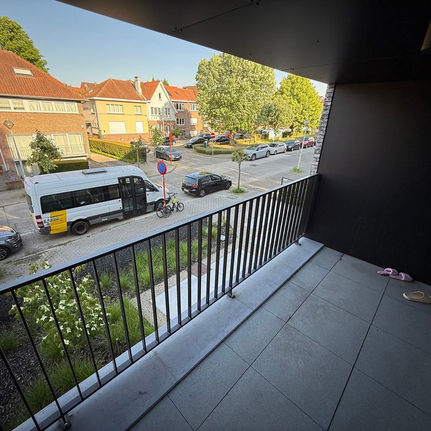 Recent duplexappartement in het centrum van Strombeek - Photo 1