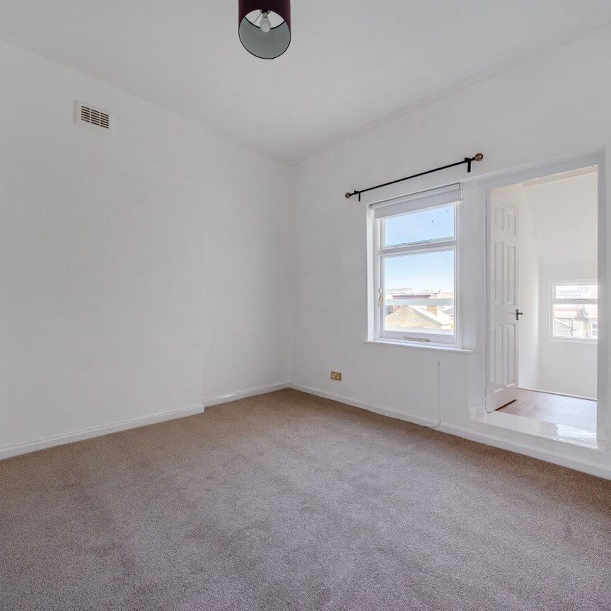 Rosendale Road, West Dulwich, London, SE21 - Photo 1