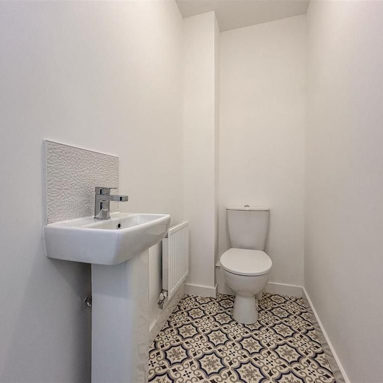 2 bedroom semi-detached house to rent - Photo 1