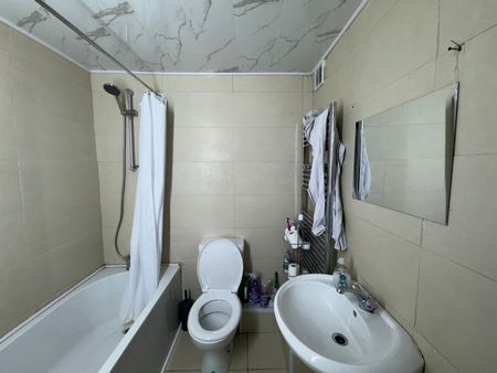 Room in a Shared Flat, Rutherglen, G73 - Photo 3
