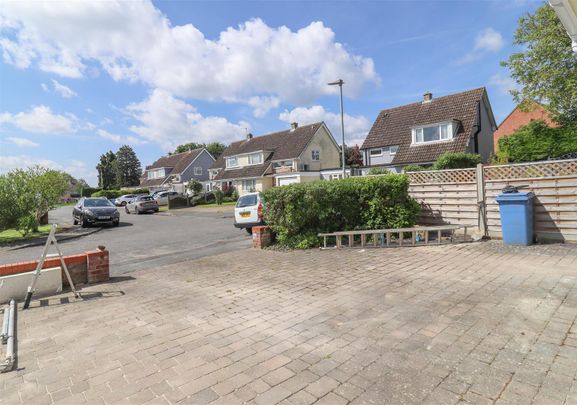 Greyhound Road, Glemsford - Photo 1