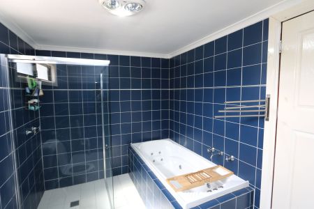 162 Newton Street - Photo 4