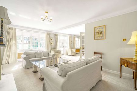 An immaculate and stylish period apartment close to Putney Heath. - Photo 3