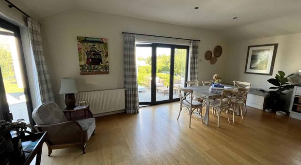 The perfect family home - Photo 1