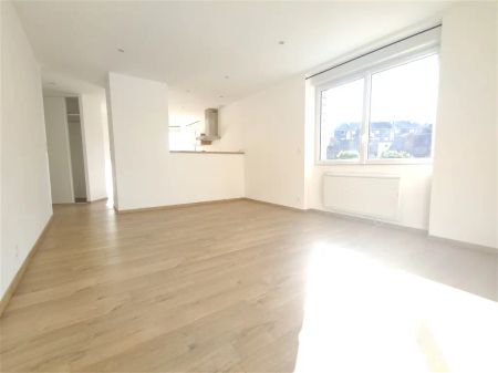 Location appartement 4 pièces - 76m² à Fougeres (35300) - Photo 5