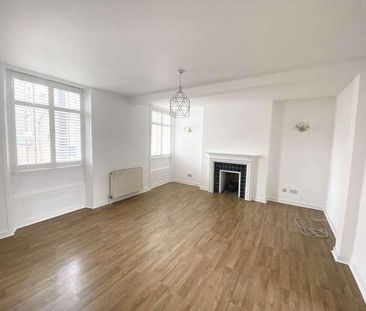 High Street, Brentwood, CM14 - Photo 1