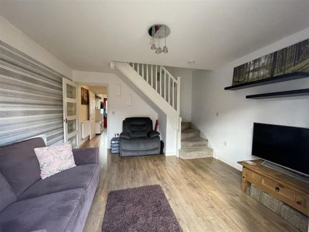 2 bedroom terraced house to rent - Photo 2