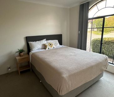 East Victoria Park - Photo 4