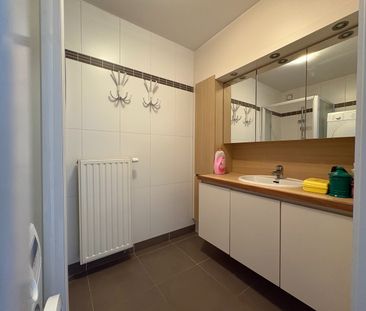 Lichtrijk appartement met twee slaapkamers + garage - Foto 4