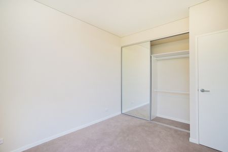 Two-Balcony + Split-Level | Two Resort-Style Pools | Emerald Park - Photo 5