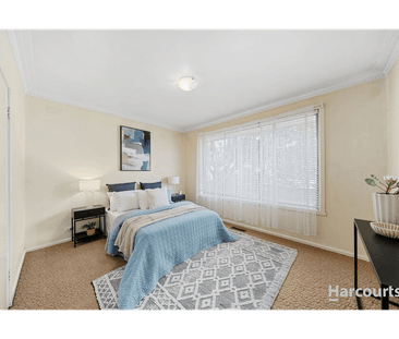 Comfortable Family Home in Prime Box Hill North Location - Photo 4