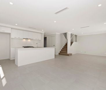 29 Outrigger Drive, Teralba NSW 2284 - House For Rent | Domain - Photo 3