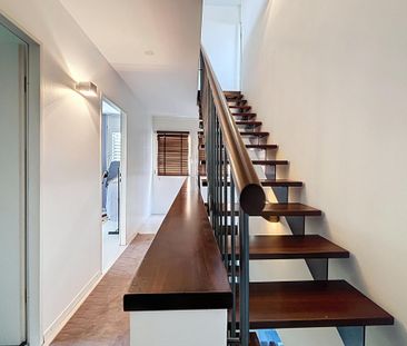 Proche Ecolint - Villa jumelle de 7 pièces meublée - Photo 6