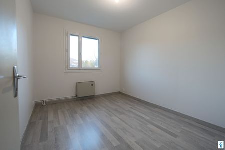 Location Appartement 3 pièces 69m² MONT ST AIGNAN 76130 - Photo 4
