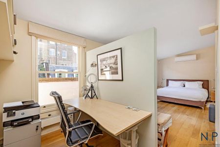 4 bedroom mews to rent - Photo 3