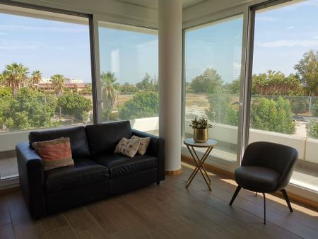 Luxury Flat for rent in Nueva Andalucia, Spain - Photo 2