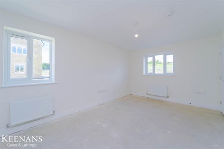 Astor Crescent, Blackburn - Photo 2