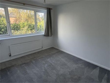 3 bedroom detached house to rent - Photo 5