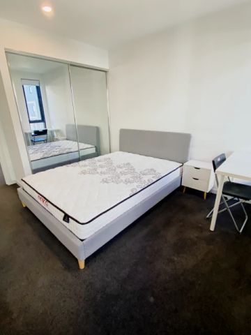 1 Bedroom Furnished - Photo 3