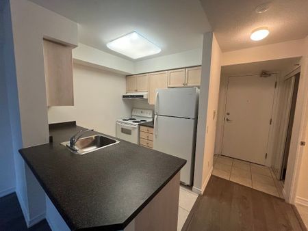 For Lease - 155 Beecroft Road Unit# 302, Toronto, Ontario - Photo 3