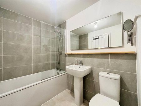 3 bedroom terraced house to rent - Photo 4