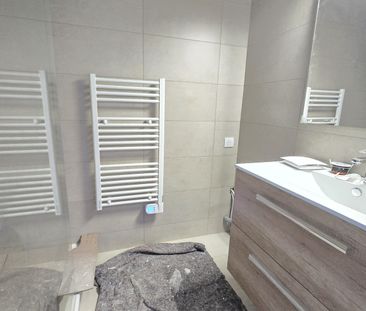 Location Appartement 4 pièces 95m² BAYONNE 64100 - Photo 5