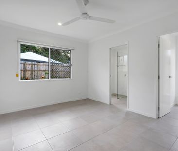 FABULOUS DESIGN! MODERN HOME IN MUCH SOUGHT-AFTER TRINITY BEACH POC... - Photo 2