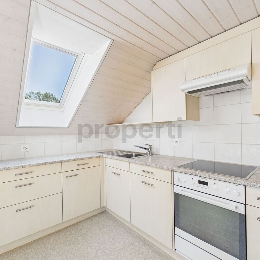 Gemütliche 3.5-Zimmer Dachwohnung in Ebnat-Kappel - Photo 1