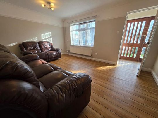 3 bedroom terraced house to rent - Photo 1