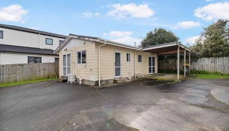 2 Bedroom Home in Manurewa! - Photo 2