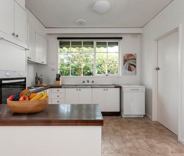 Thinking of selling? Contact our agent - Photo 1